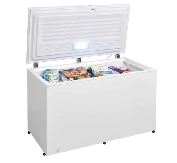 Coldline Chest Freezer, solid top, 60"W, 15 cu. ft. capacity, bottom mounted self-contained mounted refrigeration, (2) basket, -8° to -0.4°F temperature range, manual temperature control, manual defrost, coated-steel exterior & aluminum interior, (4) casters (2 with brakes), door lock, R290 Hydrocarbon refrigerant, 1/3HP 115v/60/1-ph, 2.6 amps, cord, NEMA 5-15P, cETLus, ETL-Sanitation